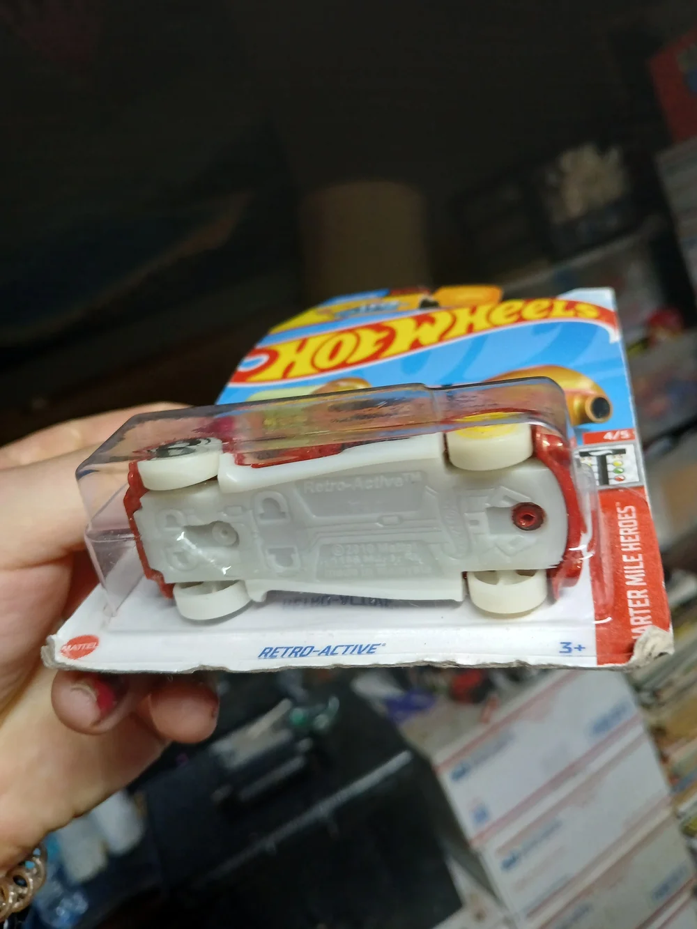 Hot Wheels Retro-Active is a 1:64 scale die-cast car from the Quarter Mile Heroe